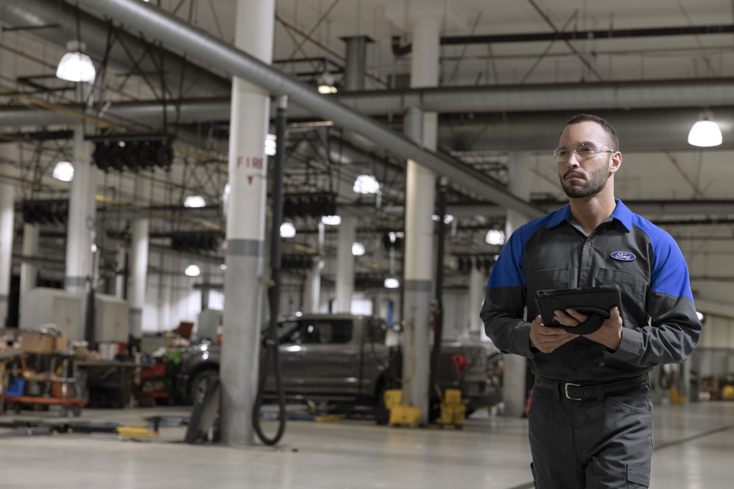 A Ford service technician ready to service your car in Benton, AR 