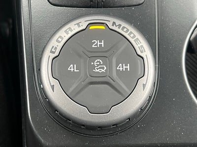 2025 Ford Bronco Base