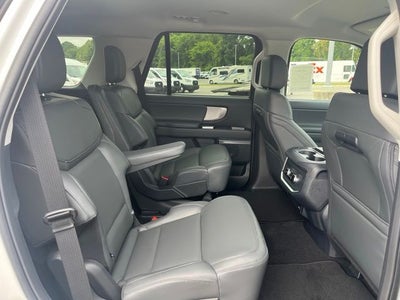 2027 Ford Expedition Active