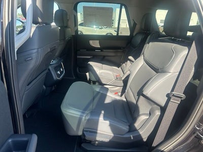 2027 Ford Expedition Active