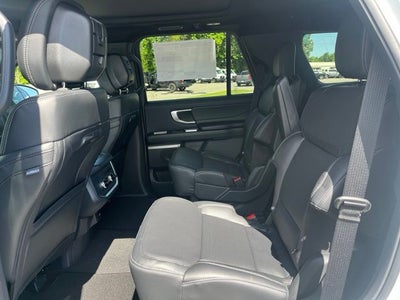2026 Ford Expedition Platinum