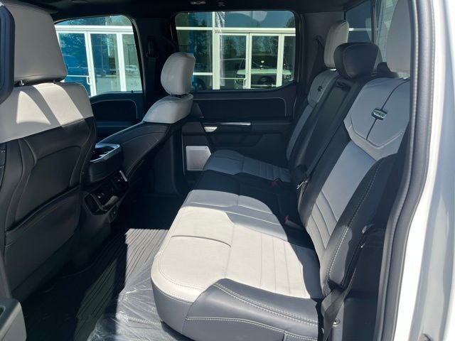 2025 Ford F-150 Lightning Platinum