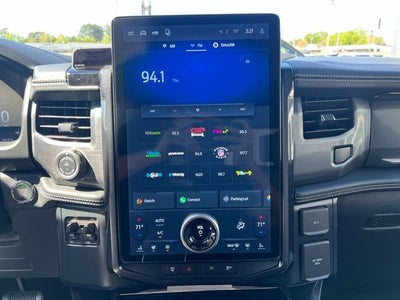 2025 Ford F-150 Lightning Platinum