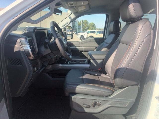 2027 Ford F-350SD Lariat