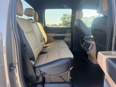 2027 Ford F-350SD Lariat