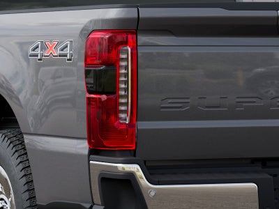 2027 Ford F-350SD Lariat