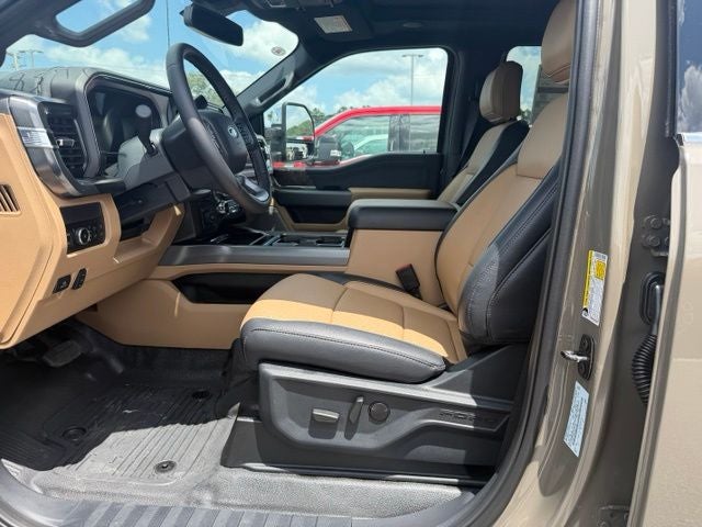 2026 Ford F-350SD Lariat DRW
