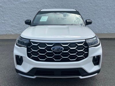 2025 Ford Explorer Platinum