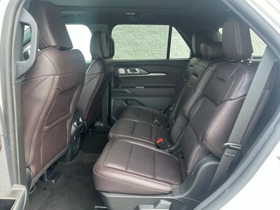 2025 Ford Explorer Platinum