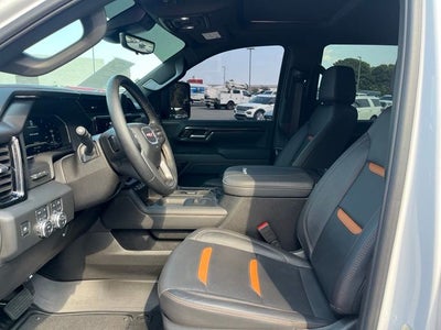 2025 GMC Sierra 2500HD AT4