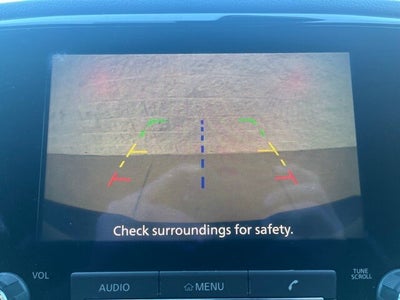 2022 Nissan Titan SV