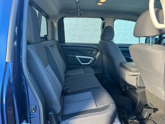 2022 Nissan Titan SV