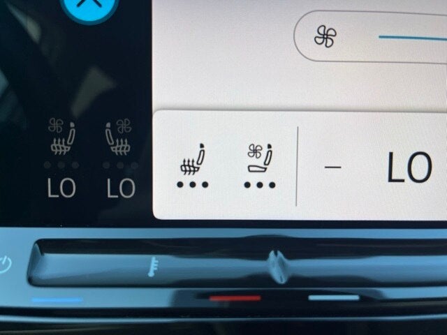 2024 Volkswagen Atlas 2.0T SE w/ Technology