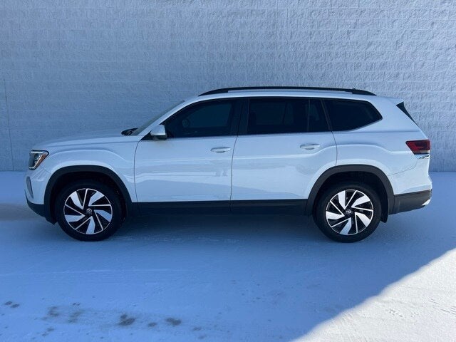 2024 Volkswagen Atlas 2.0T SE w/ Technology