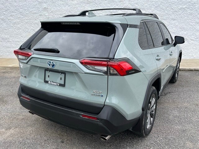 2022 Toyota RAV4 Hybrid XLE Premium