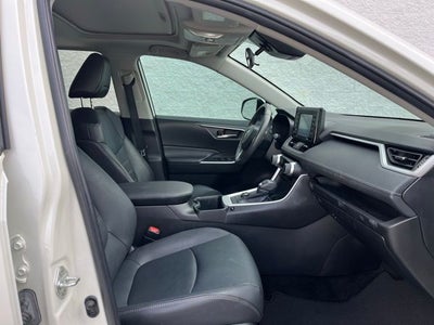 2022 Toyota RAV4 Hybrid XLE Premium