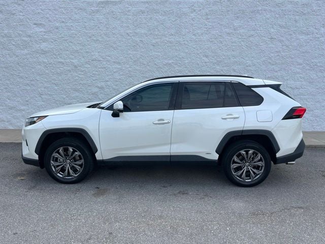 2022 Toyota RAV4 Hybrid XLE Premium