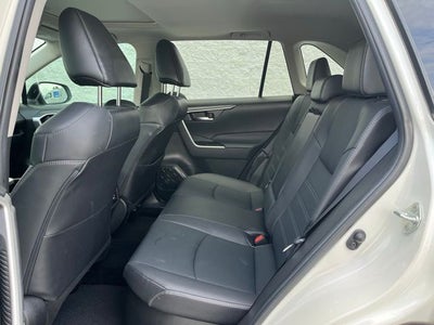 2022 Toyota RAV4 Hybrid XLE Premium