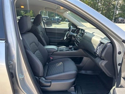 2024 Nissan Pathfinder S
