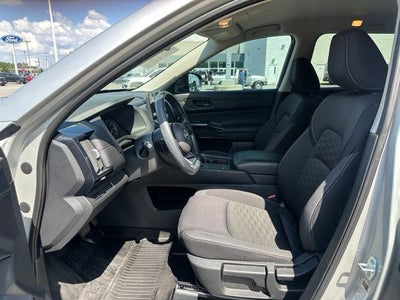 2024 Nissan Pathfinder S