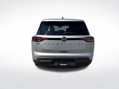 2024 Nissan Pathfinder S