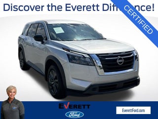 2024 Nissan Pathfinder S