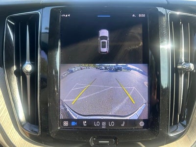 2023 Volvo XC60 B5 Plus Dark Theme