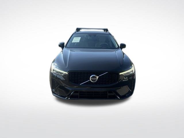 2023 Volvo XC60 B5 Plus Dark Theme