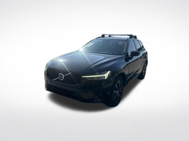 2023 Volvo XC60 B5 Plus Dark Theme
