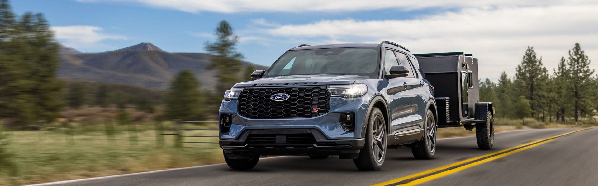 2026 Ford Explorer infotainment system in Benton AR featuring 13.2-inch touchscreen, wireless Apple CarPlay, Android Auto, and premium audio